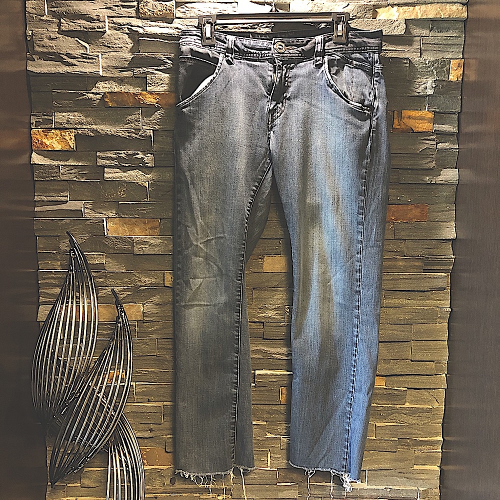 🏄‍♀️🏄‍♀️Custom Volcom Jeans (Rare!)🏄‍♀️🏄‍♀️